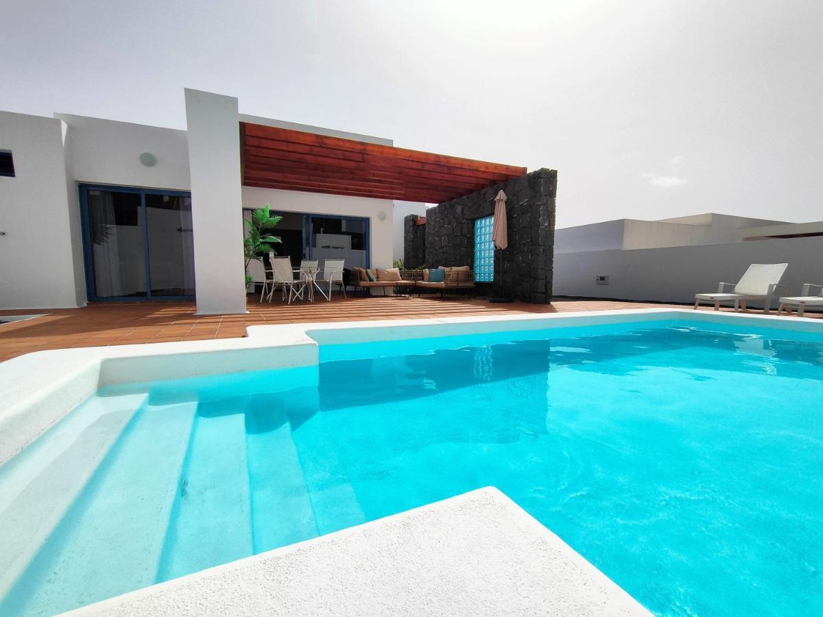 Villa Aroa By Villalia Playa Blanca  Exterior photo