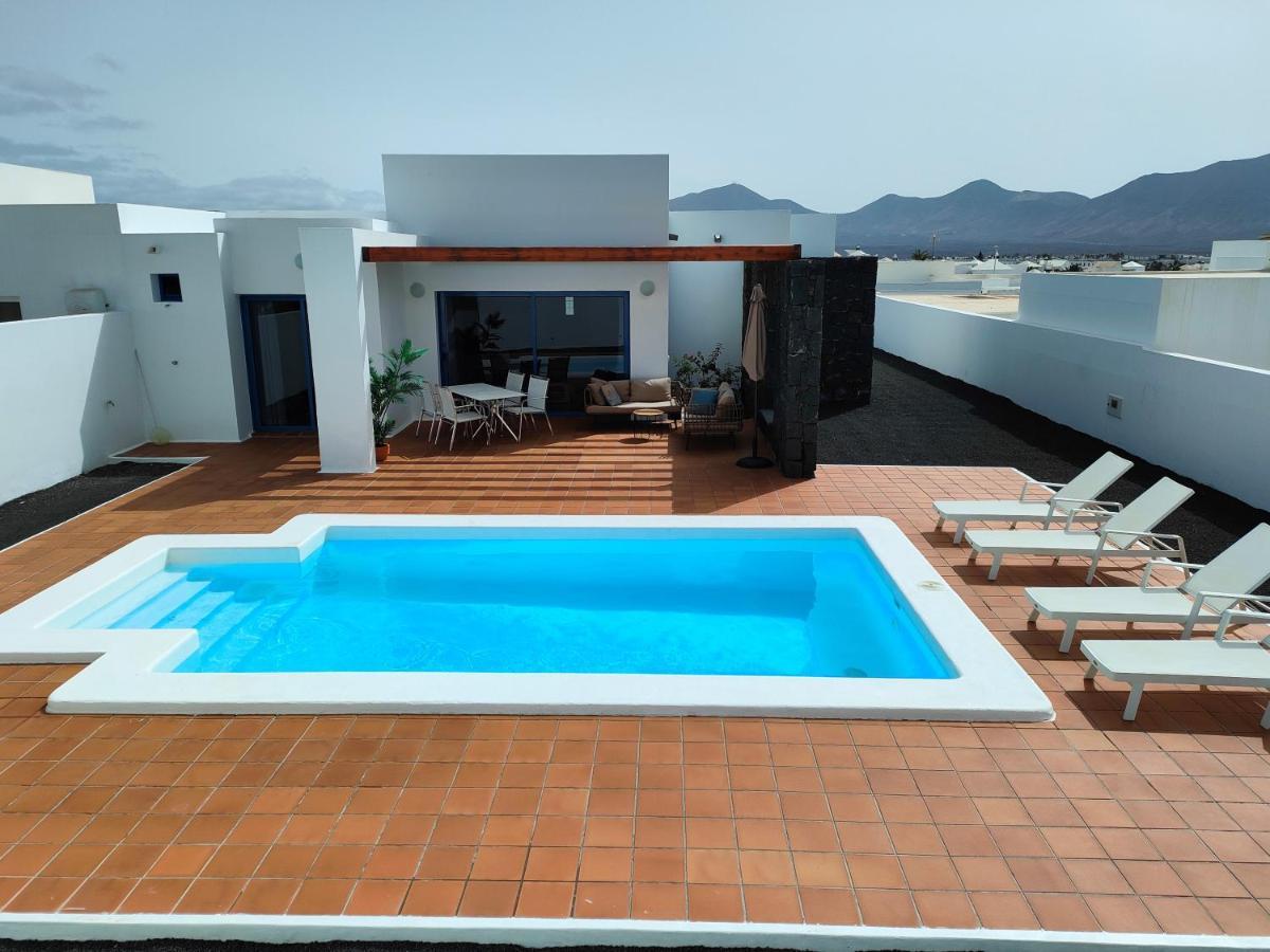 Villa Aroa By Villalia Playa Blanca  Exterior photo